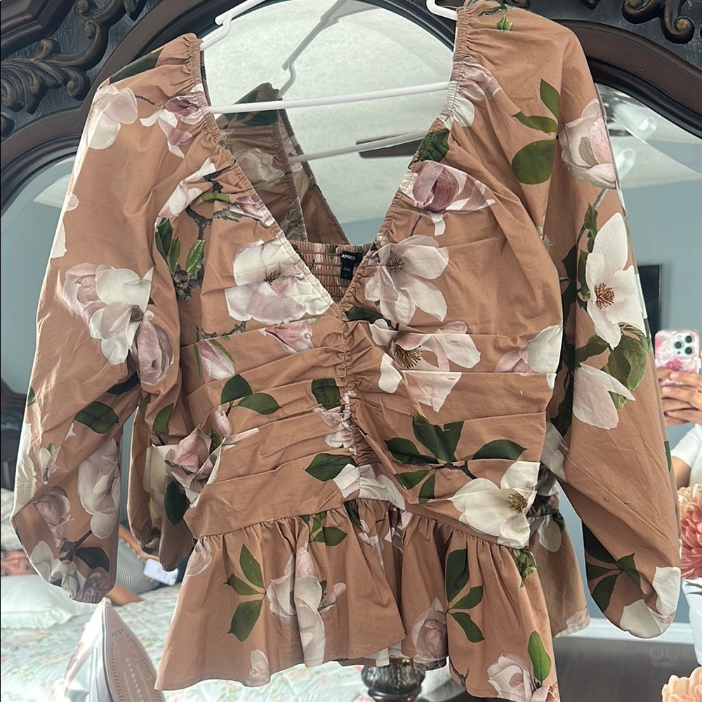 Floral Ruched Women's Top - Brown